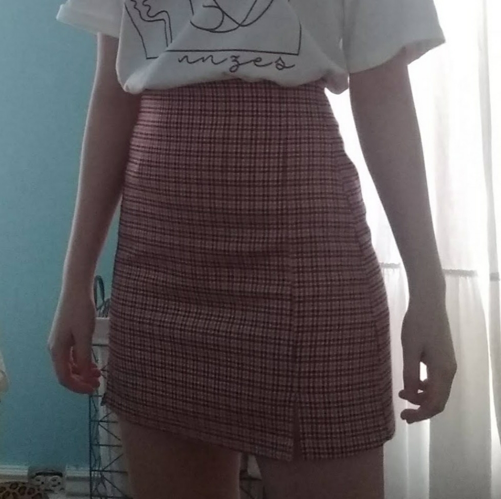 Brandy Melville Pink, Tan,Black Gingham Cara S